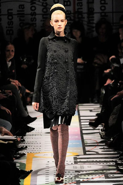 Look 37